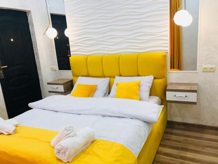 Nikas Guest House Batumi Esterno foto